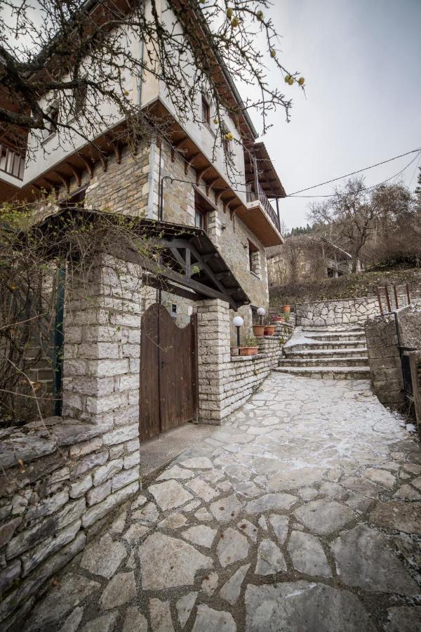 Ξενώνας Πατρικό Neraïdochóri Εξωτερικό φωτογραφία